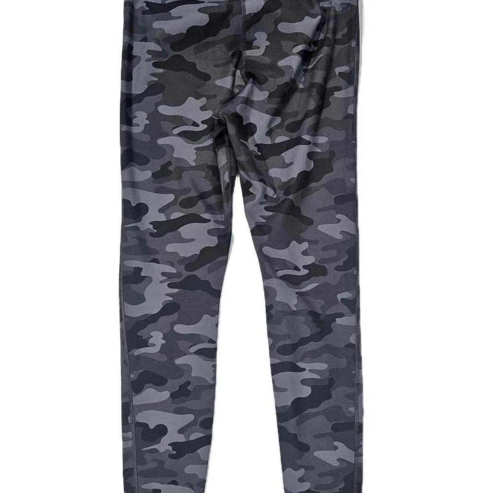 Danskin Leggings Womens Small Gray Camo High Rise‎ Ankle Yoga Activewear Stretch